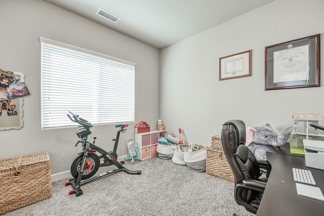 467 Heirloom Lane, Clovis, CA 93619
