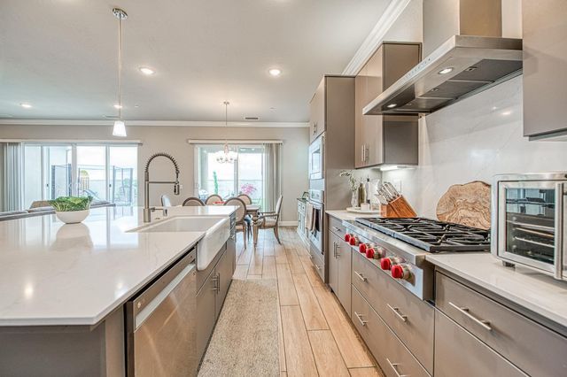 467 Heirloom Lane, Clovis, CA 93619