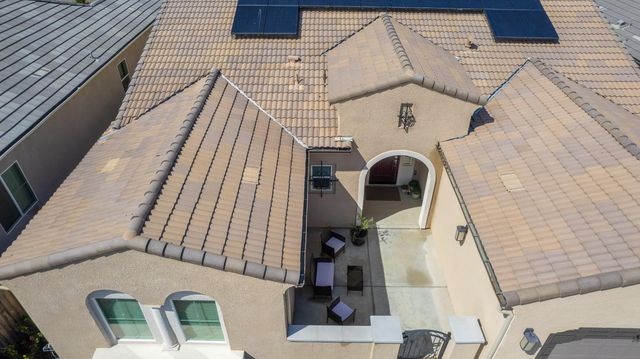 467 Heirloom Lane, Clovis, CA 93619