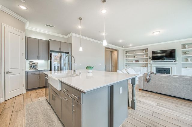 467 Heirloom Lane, Clovis, CA 93619