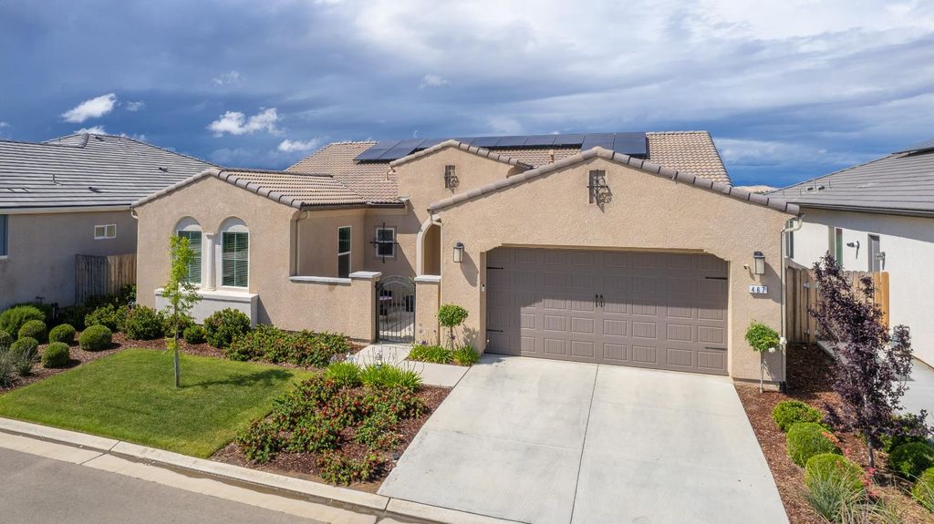 467 Heirloom Lane, Clovis, CA 93619