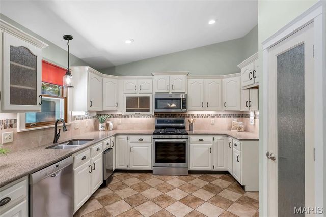 2469 Wild Valley Drive, High Ridge, MO 63049