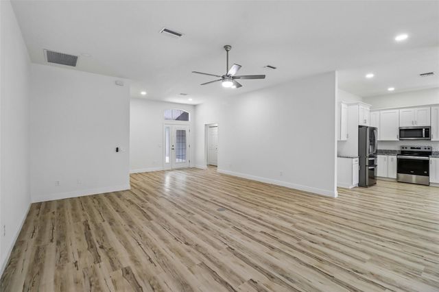 207 DESOTA COURT, The Villages, FL 32159
