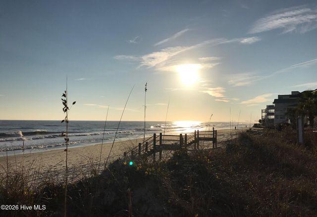 515 Hillside Drive S, North Myrtle Beach, SC 29582