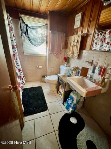 515 Hillside Drive S, North Myrtle Beach, SC 29582