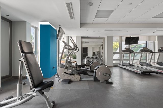 404 DE LA CONSTITUCION AVENUE 305, San Juan, PR 00901