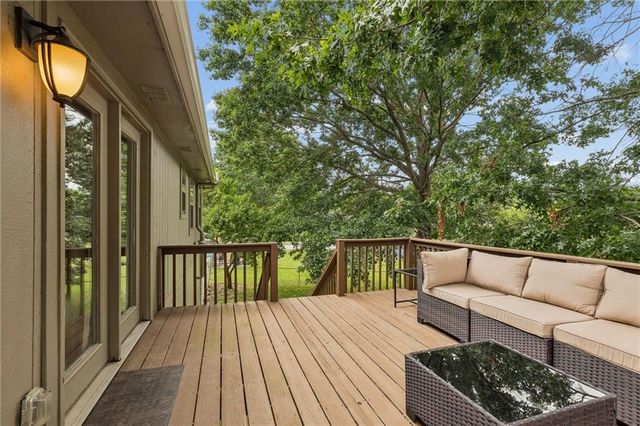 112 E Frank Street, Kearney, MO 64060