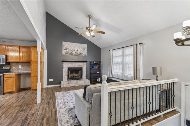 112 E Frank Street, Kearney, MO 64060