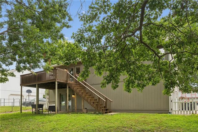 112 E Frank Street, Kearney, MO 64060