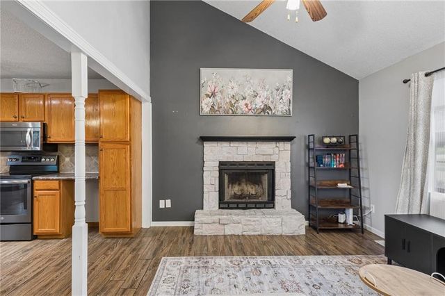 112 E Frank Street, Kearney, MO 64060