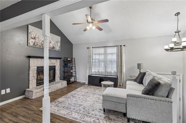 112 E Frank Street, Kearney, MO 64060