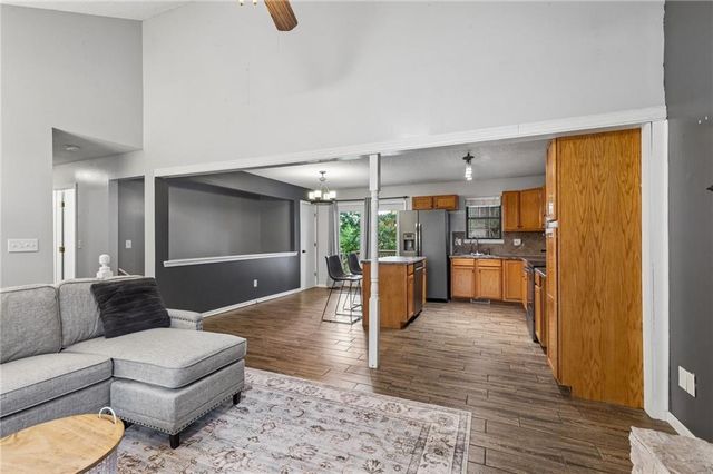 112 E Frank Street, Kearney, MO 64060