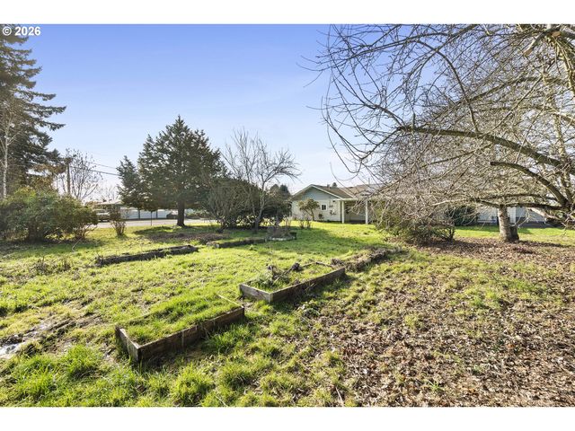 894 MEADOWLAWN DR SE, Salem, OR 97317