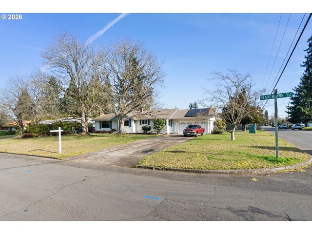 894 MEADOWLAWN DR SE, Salem, OR 97317