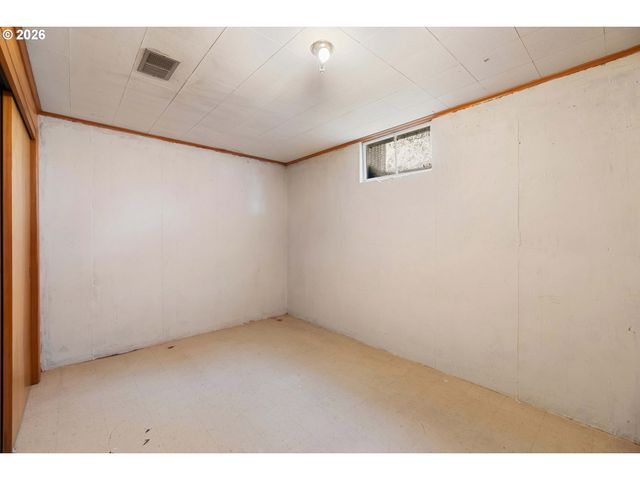 894 MEADOWLAWN DR SE, Salem, OR 97317