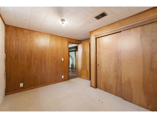 894 MEADOWLAWN DR SE, Salem, OR 97317