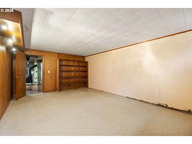 894 MEADOWLAWN DR SE, Salem, OR 97317