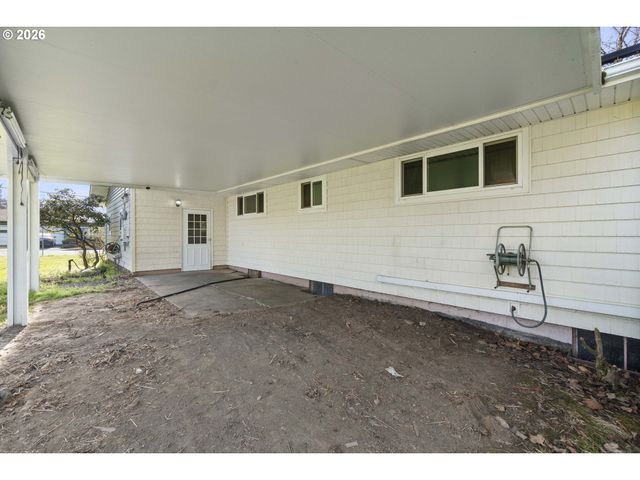 894 MEADOWLAWN DR SE, Salem, OR 97317