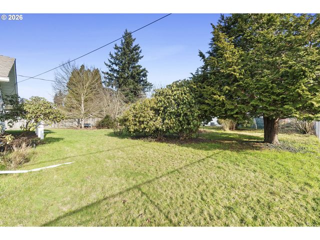 894 MEADOWLAWN DR SE, Salem, OR 97317