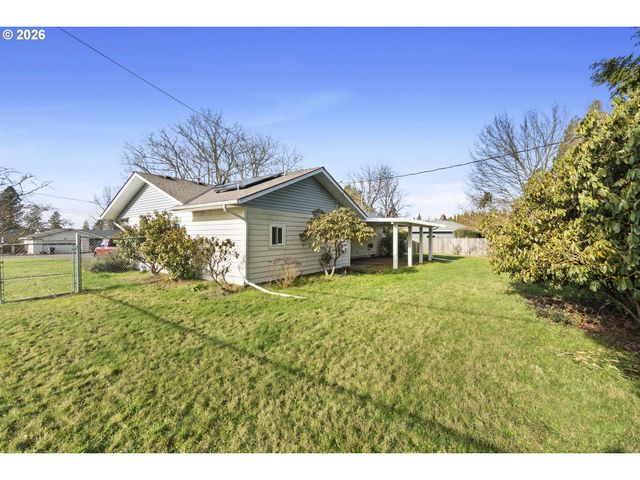 894 MEADOWLAWN DR SE, Salem, OR 97317