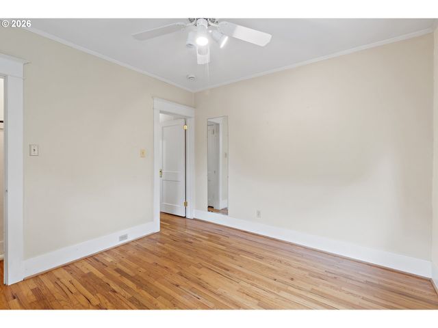 3560 Ne Stanton St, Portland, OR 97212