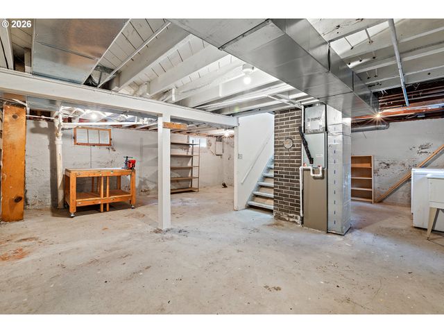 3560 Ne Stanton St, Portland, OR 97212