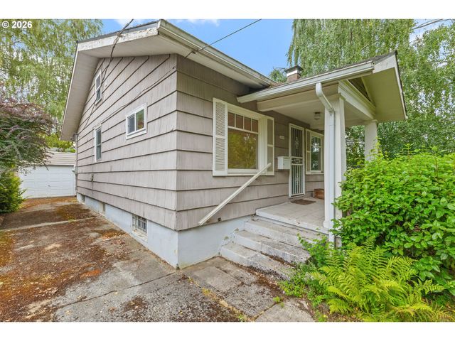 3560 Ne Stanton St, Portland, OR 97212