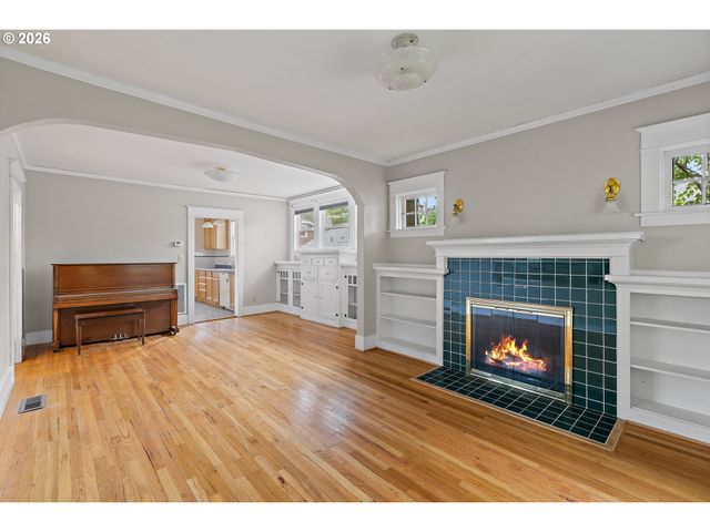 3560 Ne Stanton St, Portland, OR 97212