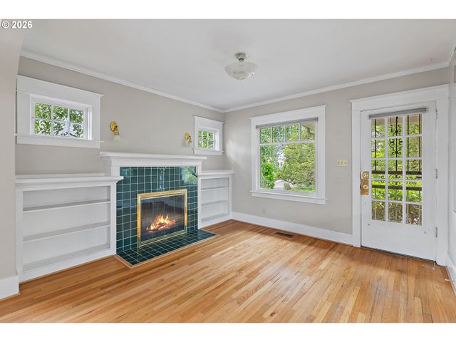 3560 Ne Stanton St, Portland, OR 97212