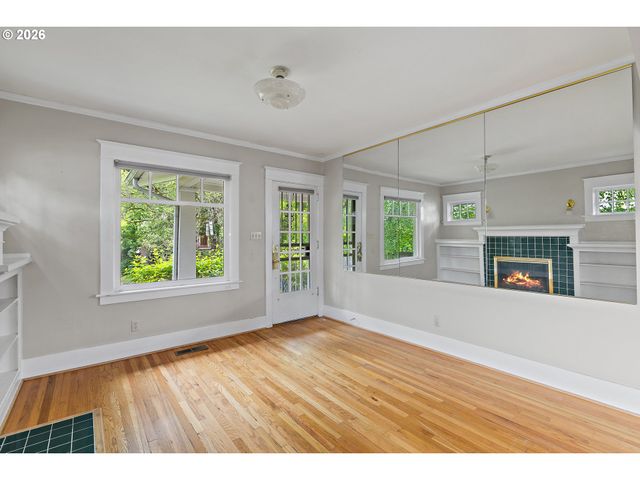 3560 Ne Stanton St, Portland, OR 97212