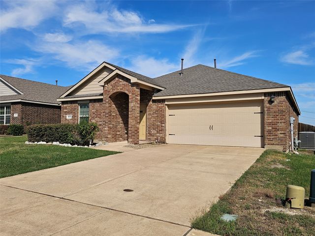 1412 Meadow Creek Drive, Princeton, TX 75407