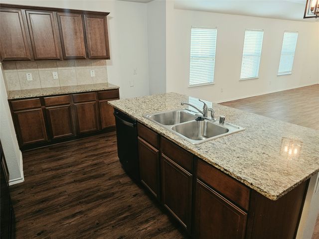 1412 Meadow Creek Drive, Princeton, TX 75407