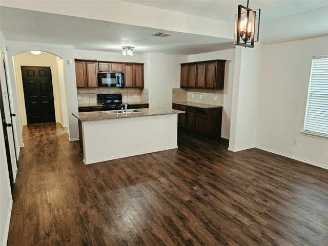 1412 Meadow Creek Drive, Princeton, TX 75407
