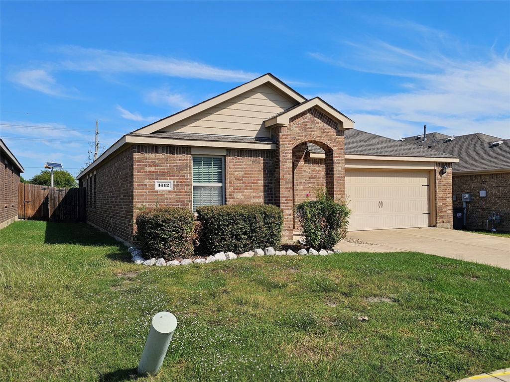1412 Meadow Creek Drive, Princeton, TX 75407