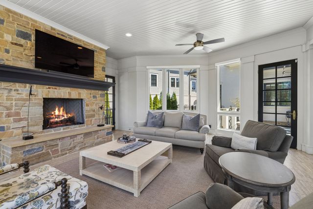 8809 Drosera Cir, College Grove, TN 37046