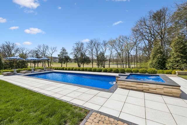 8809 Drosera Cir, College Grove, TN 37046