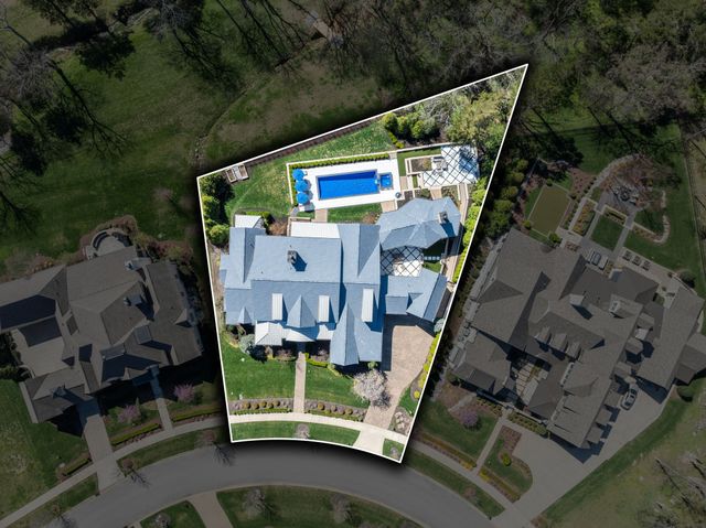 8809 Drosera Cir, College Grove, TN 37046