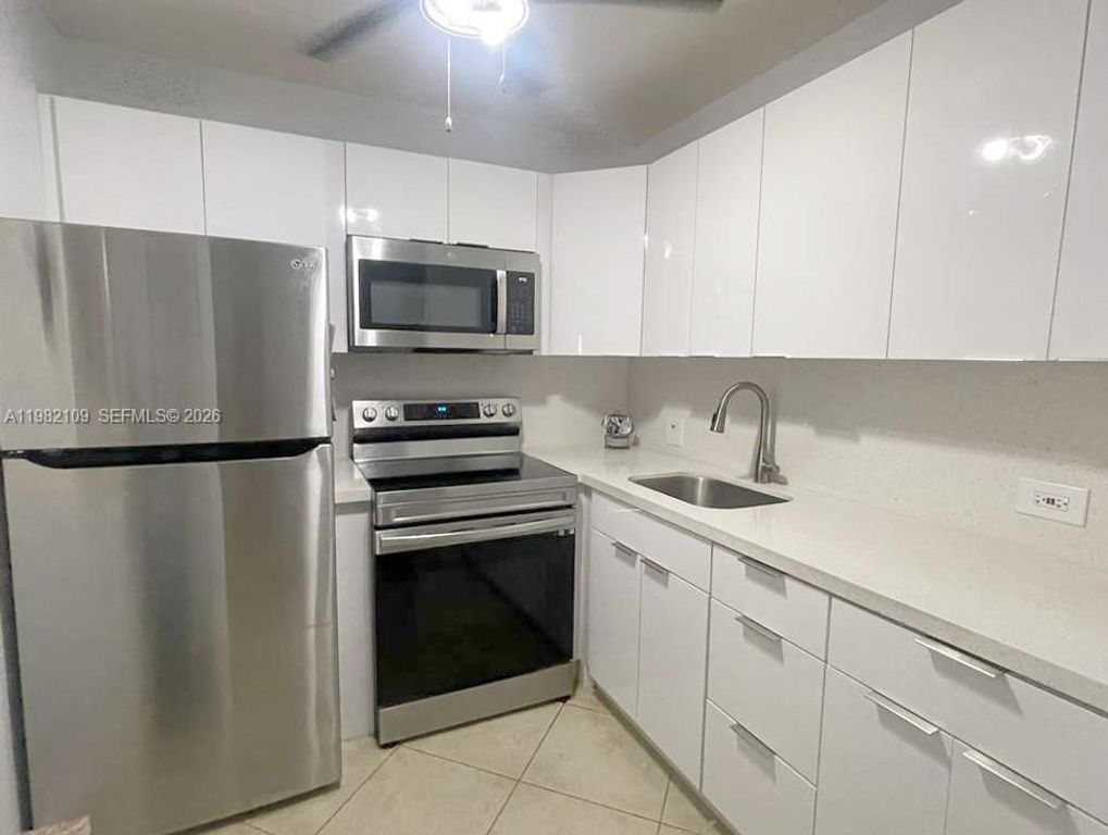 49 Brighton B 49, Boca Raton, FL 33434