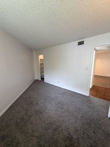 1750 N Congress Avenue 207, West Palm Beach, FL 33401