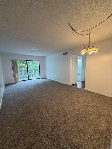 1750 N Congress Avenue 207, West Palm Beach, FL 33401