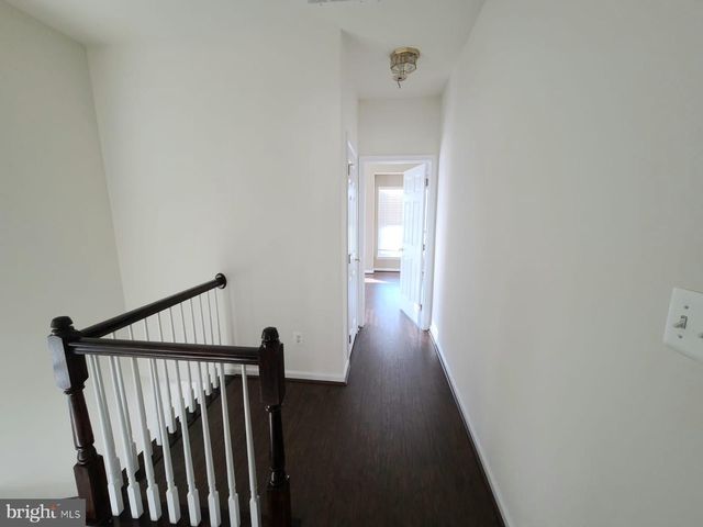 42625 HOMEFRONT TER, Chantilly, VA 20152