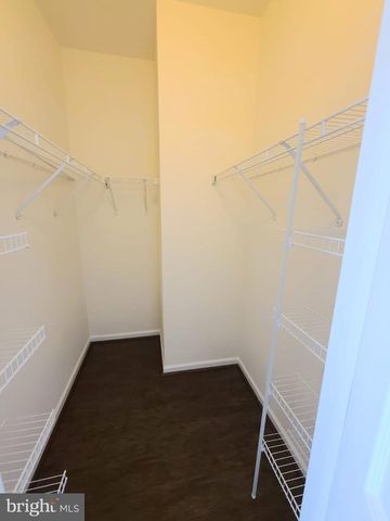 42625 HOMEFRONT TER, Chantilly, VA 20152