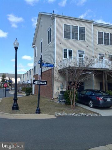 42625 HOMEFRONT TER, Chantilly, VA 20152