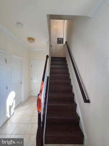42625 HOMEFRONT TER, Chantilly, VA 20152