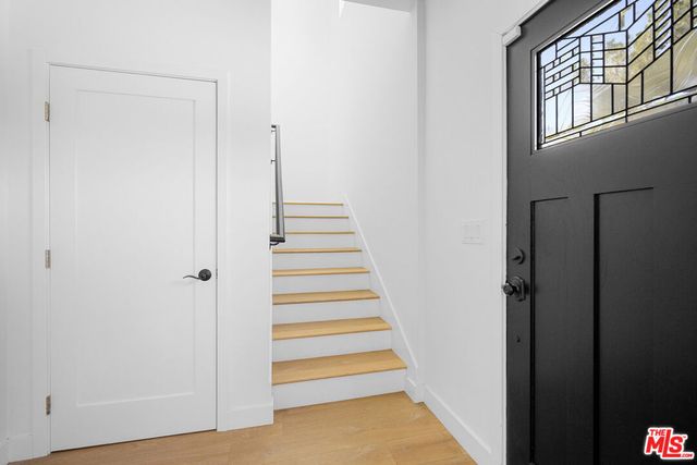 5826 Craner Avenue 5822, North Hollywood, CA 91601