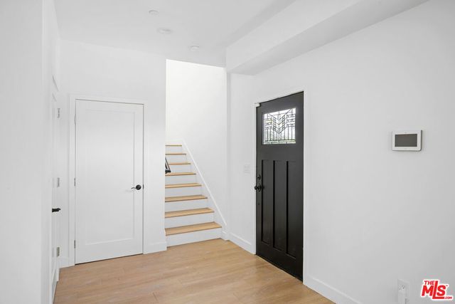 5826 Craner Avenue 5822, North Hollywood, CA 91601