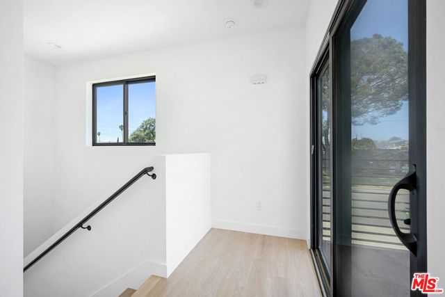 5826 Craner Avenue 5822, North Hollywood, CA 91601