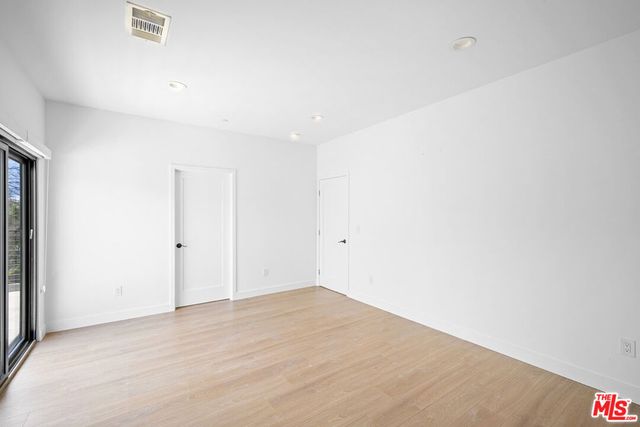 5826 Craner Avenue 5822, North Hollywood, CA 91601