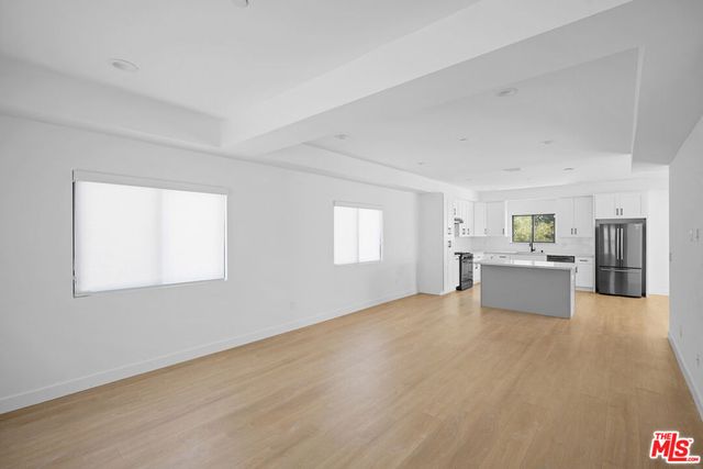 5826 Craner Avenue 5822, North Hollywood, CA 91601