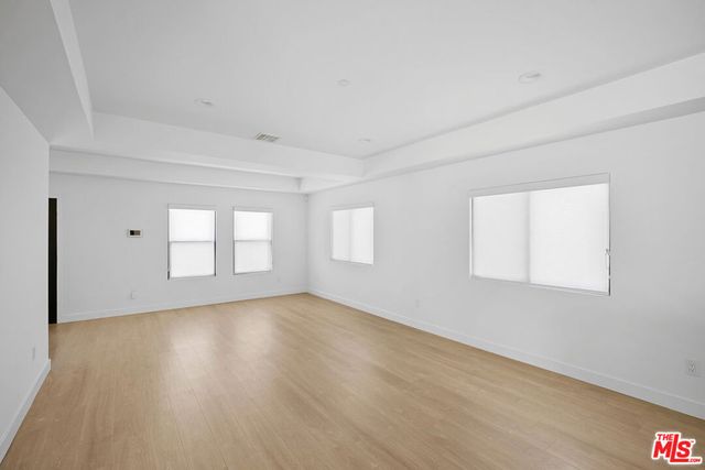 5826 Craner Avenue 5822, North Hollywood, CA 91601